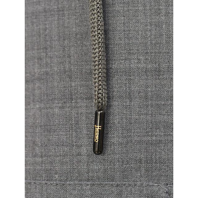 【FINAL SALE】HERNO【ヘルノ】フーデッドブルゾン GI000481U 12678 99439  ポリエステル ヴァージンウール ストレッチ グレーの画像