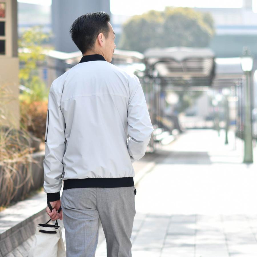 HERNO【ヘルノ】MA1ブルゾン GI000457U 11106 1250 ポリエステル アイボリー×ブラックの画像