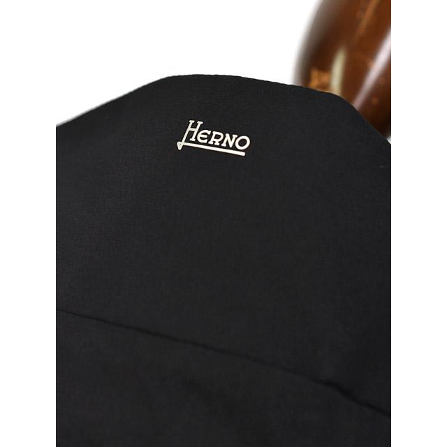 HERNO【ヘルノ】フーデッドブルゾン GI000563U 12841 9300 ポリエステル ブラックの画像