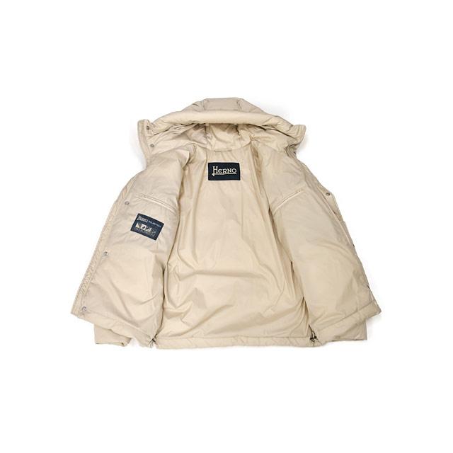 HERNO HERNO【ヘルノ】フードショートブルゾン PI001140U 12004 HERNO HERNO【ヘルノ】フードショートブルゾン PI001140U 12004