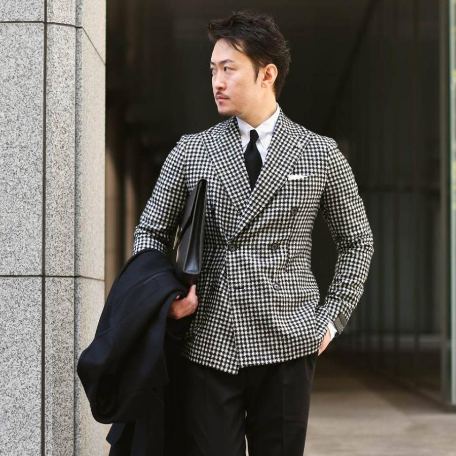 美品 【TAGLIATORE】タリアトーレ チェック柄ダブルジャケット 44 通販のアイリスプラザ TAGLIATORE タリアトーレ チェック柄テーラードジャケット テーラードジャケット