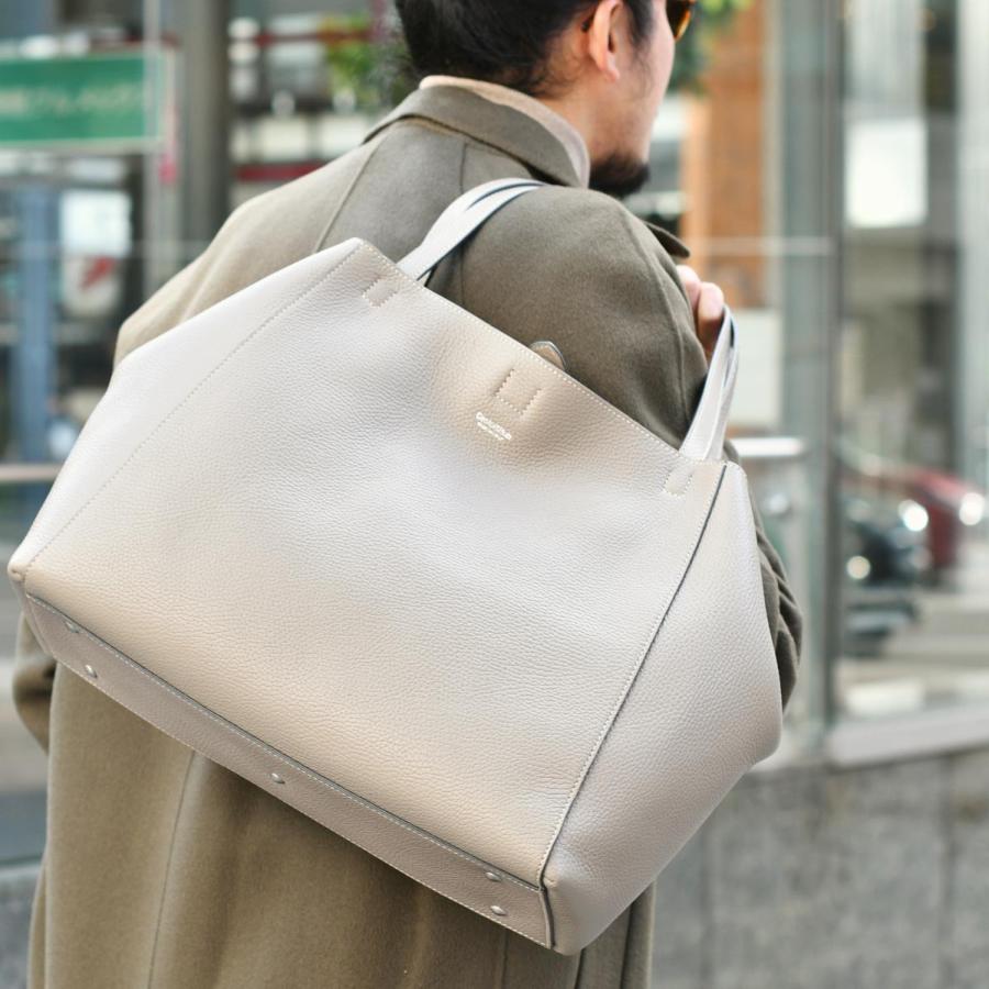 Daniel&Bob【ダニエルアンドボブ】トートバッグ NEW TOTONA-38 U549.38 91 シュリンクレザー トープの画像