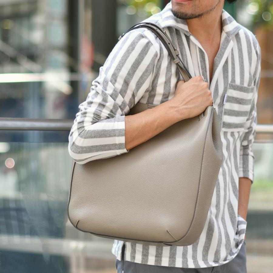 Daniel&Bob【ダニエルアンドボブ】トートバッグ HOBO-35 U 536-35 2423 91 シュリンクレザー トープの画像