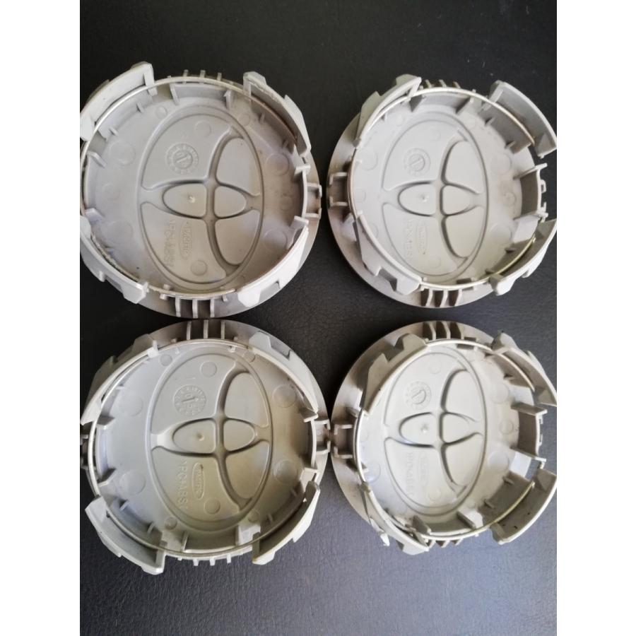 ■全国送料無料■ トヨタ 純正 ホイールキャップ　センターキャップ　4ケ　直径62ｍｍ　■全国送料無料■　タイヤカウール |  | 03