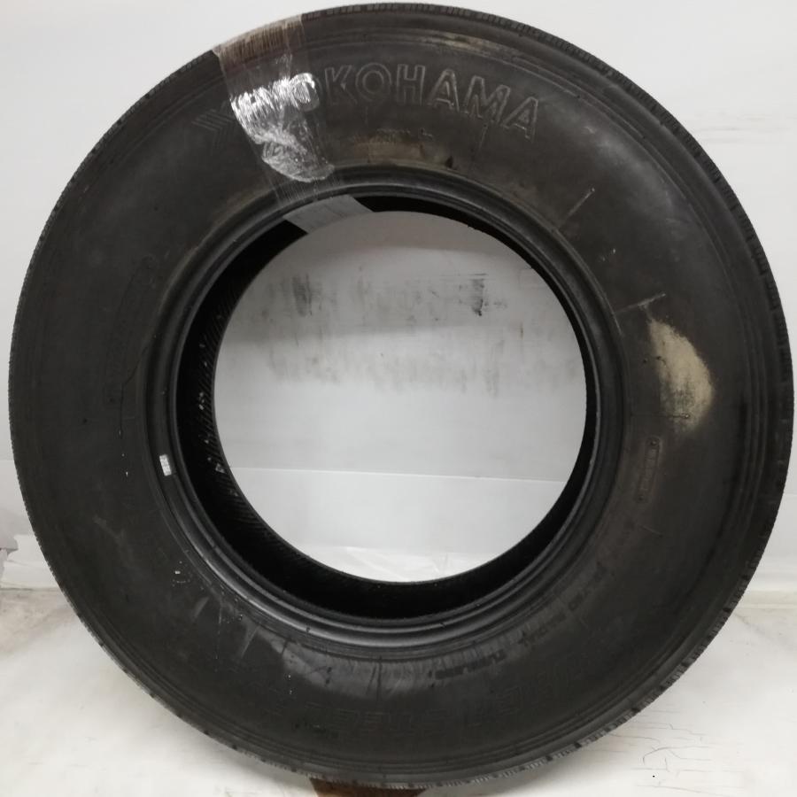 ◇配送先指定◇ ＜トラック用 タイヤ 1本＞ 205/85R16 LT ヨコハマ 