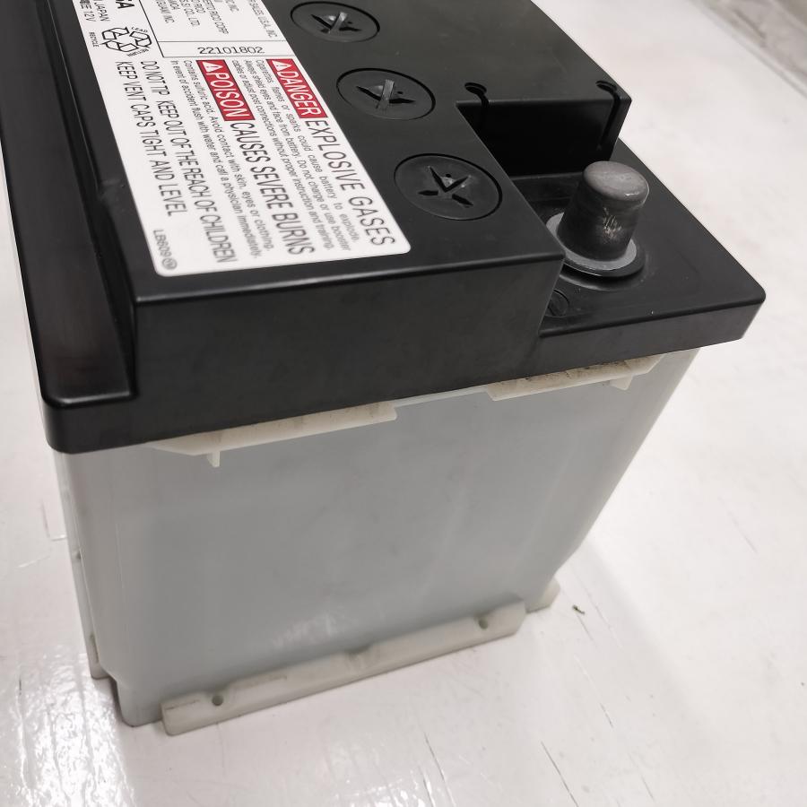 ◇配送先指定あり◇ 希少！ GS ユアサ 370LN2-ISS カーバッテリー 12V