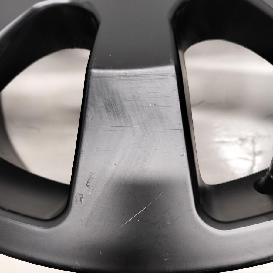 トヨタ純正　ランドクルーザー　250　アルミホイール　１本　18インチ　② トヨタ純正 ランドクルーザー 250 アルミホイール 1本 18インチ ②