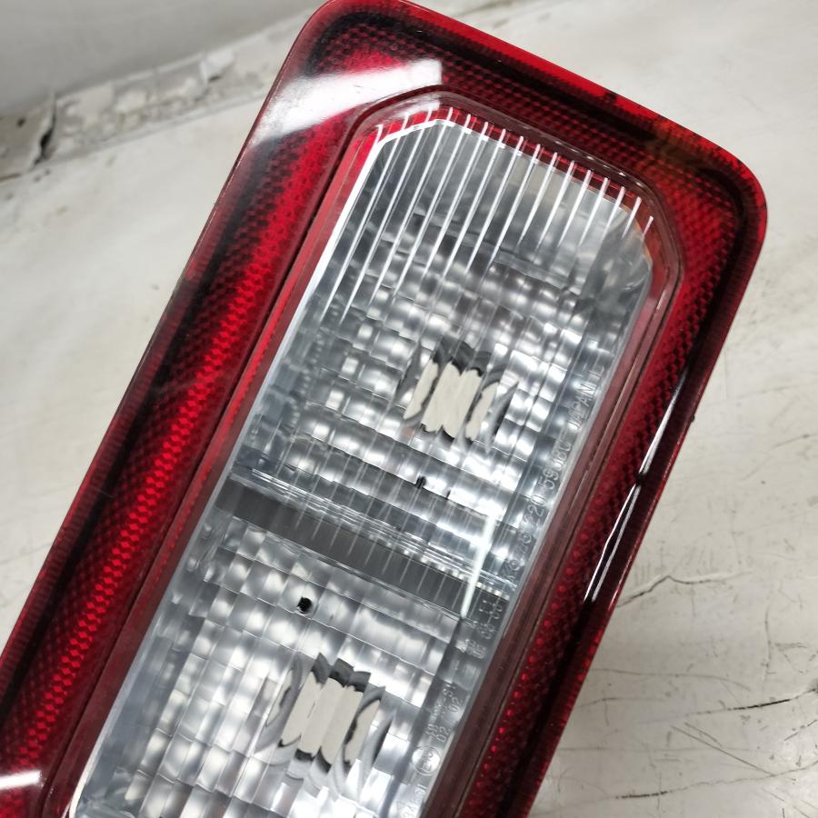 ◇配送先指定アリ◇ スズキ ジムニー JB64W JB74W 純正 テールランプ