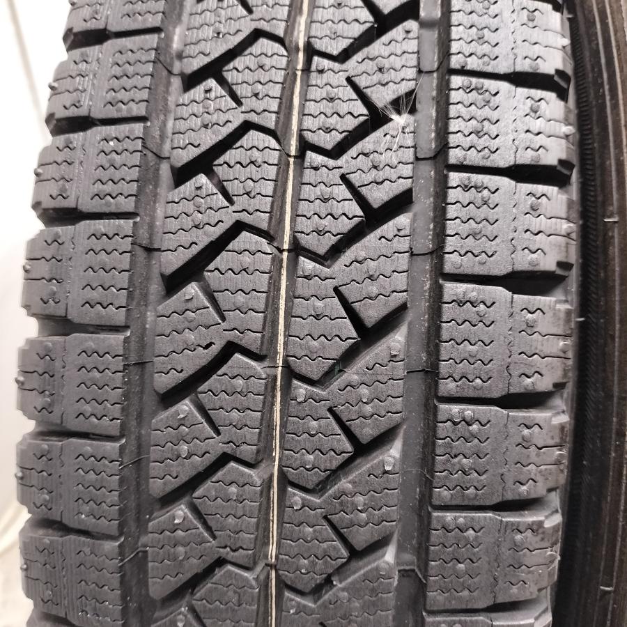 ◇本州・四国は送料無料◇ ＜希少な8PR！ スタッドレス 4本＞ 165R13 