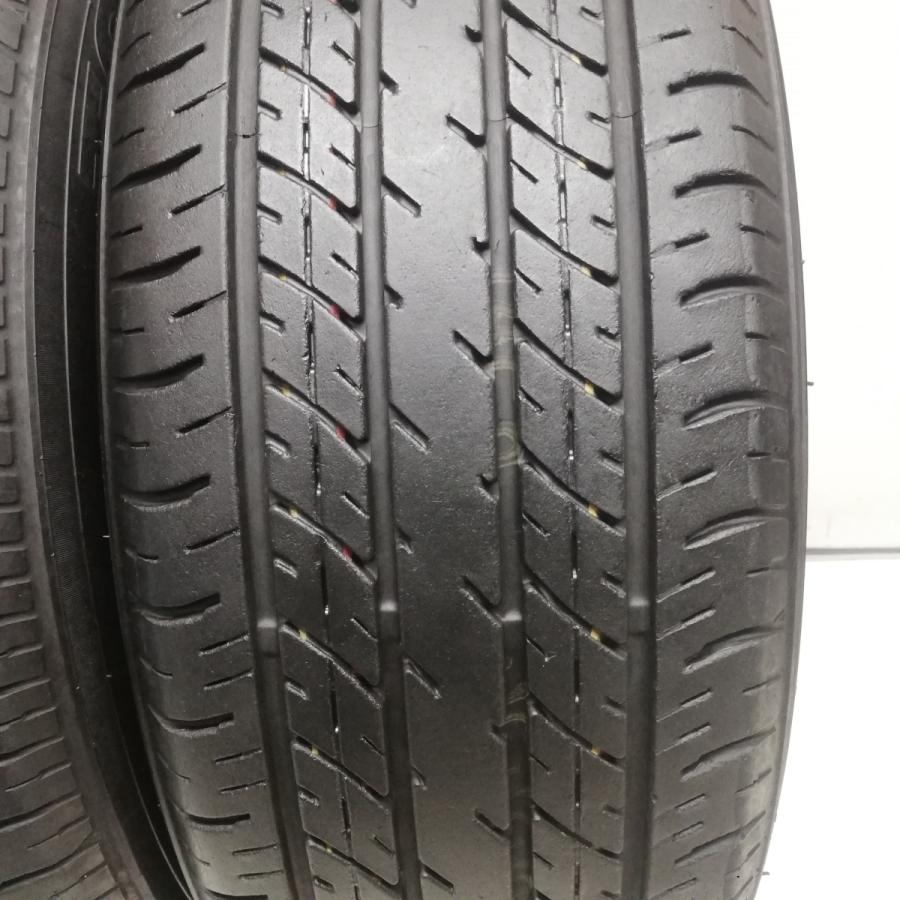 ◇本州・四国は送料無料◇ ＜ノーマルタイヤ 2本＞ 215/60R16 トーヨー
