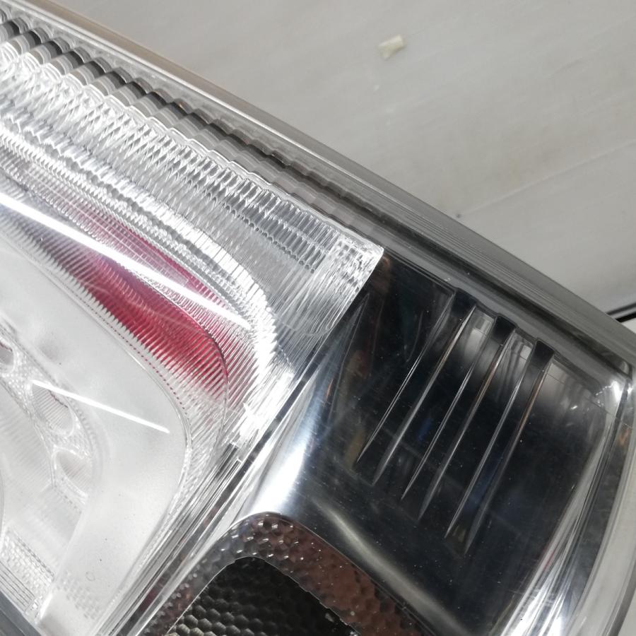 ◇本州・四国は送料無料◇ スズキ ソリオ MA36S テールランプ 右