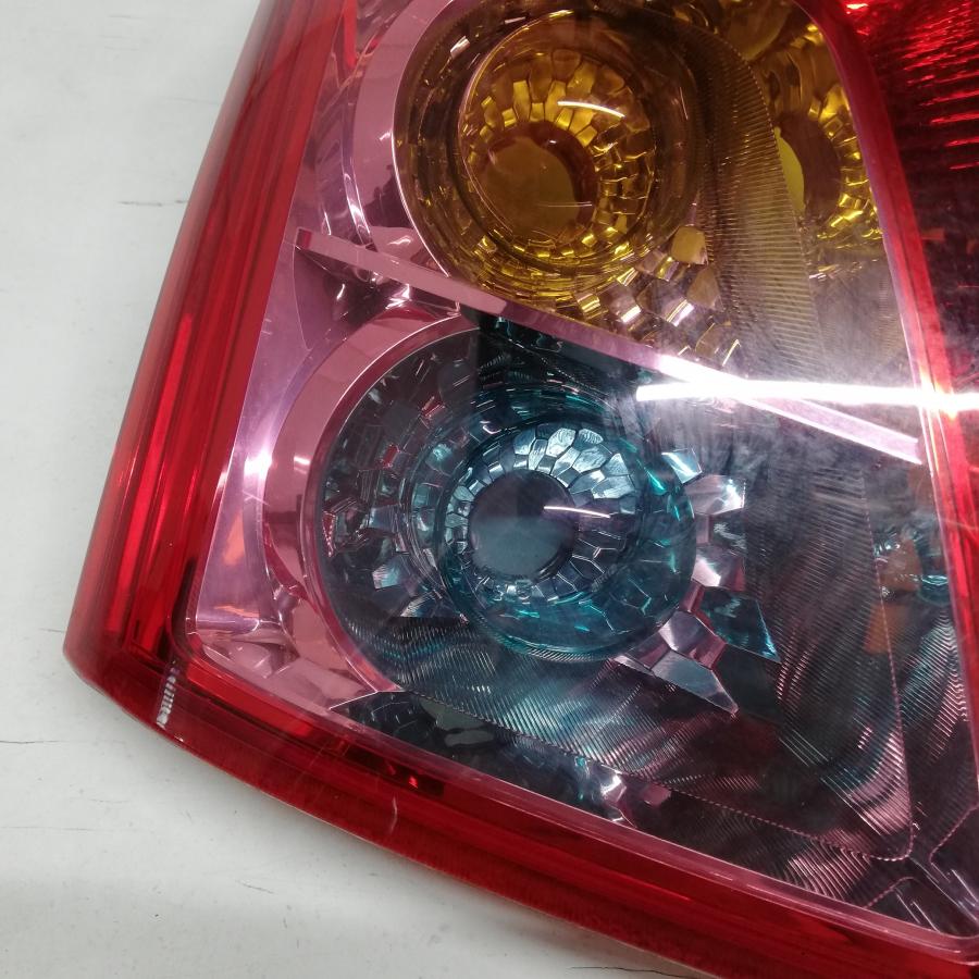 ◇配送先指定あり◇ スズキ スイフト ZC71S テールランプ 左 テール