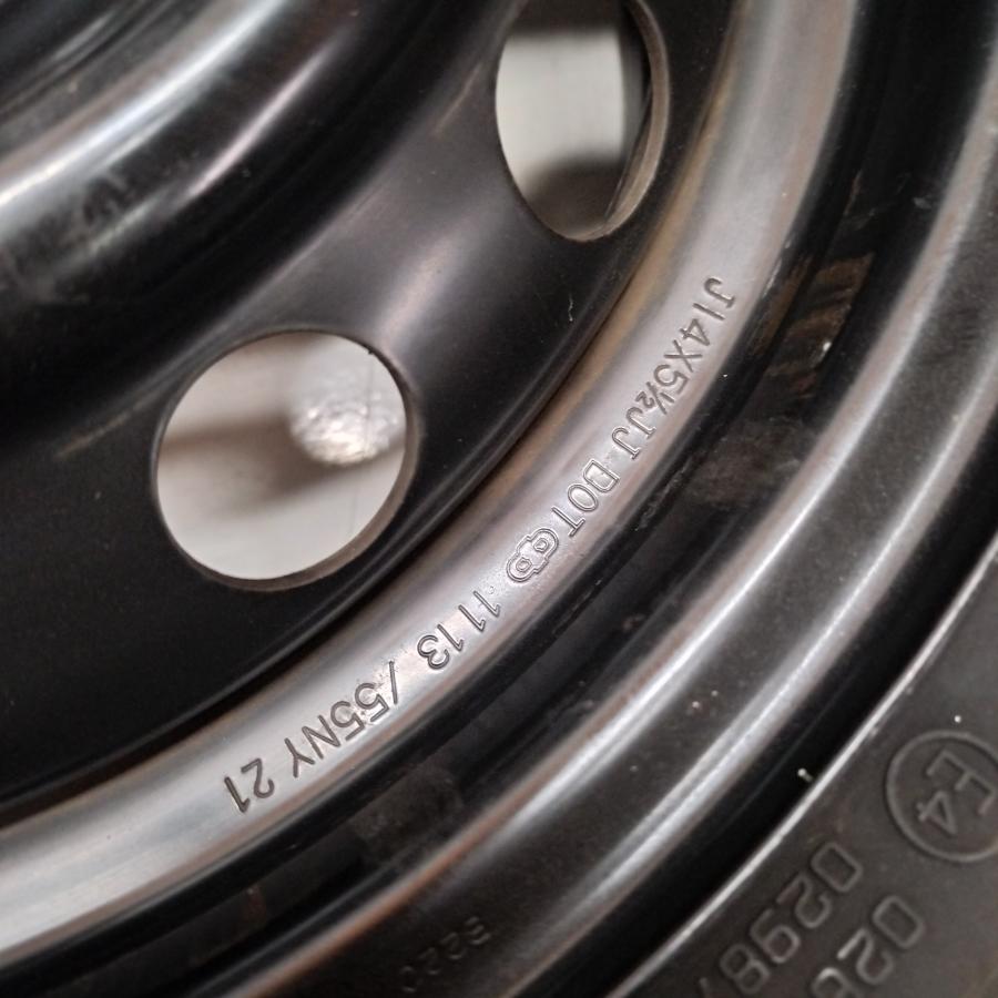 ◆本州・四国は送料無料◆ ＜スタッドレス \u0026 ホイール 4本＞ 175/70R14 ヨコハマタイヤ 14x5.5J トヨタ製 4H -100 アクア ヤリスの画像