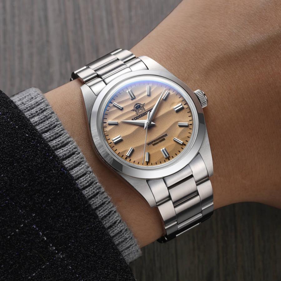 美品 ADDIESDIVE クォーツ キャリバー VH31 スウィープ運針 腕時計 メンズ レディース クォーツ VH31 36mm 10気圧防水 スイープ