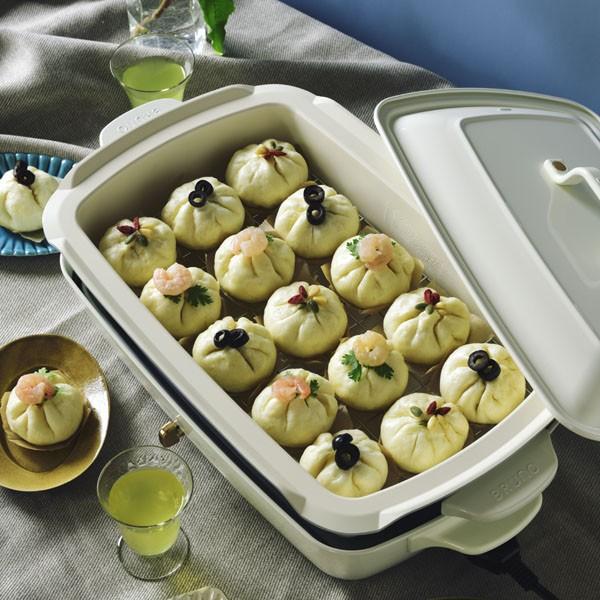 待望の再販 特典ikeaボウルなどキッチン雑貨2個 ホットプレート ブルーノ グランデ ホワイト 深鍋 蒸し網セット Bruno グランデサイズ Boe026 Wh Boe026 Dpot 白 大型ホットプレート おしゃれ かわいい おすすめ 焼肉 たこ焼き器 鍋 電気鍋 蒸し器 送料無料