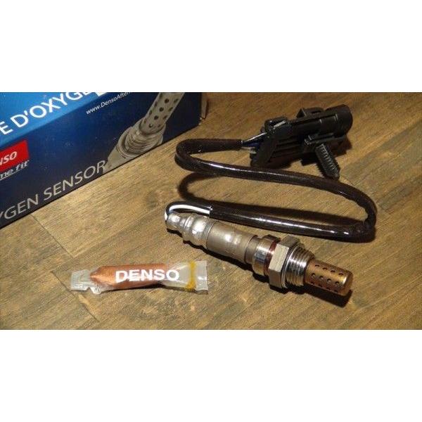O2センサー DENSO 96-02年 フロント C1500 K1500 サバーバン タホ ユーコン エスカレード デナリ シルバラード アストロ エクスプレス | 