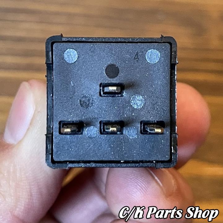 フラッシャーリレー 4PIN ハザード ウィンカー 95-02年 C1500 K1500