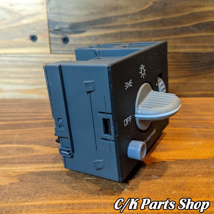 ヘッドライトスイッチ STANDARD 95-99年 C1500 K1500 サバーバン