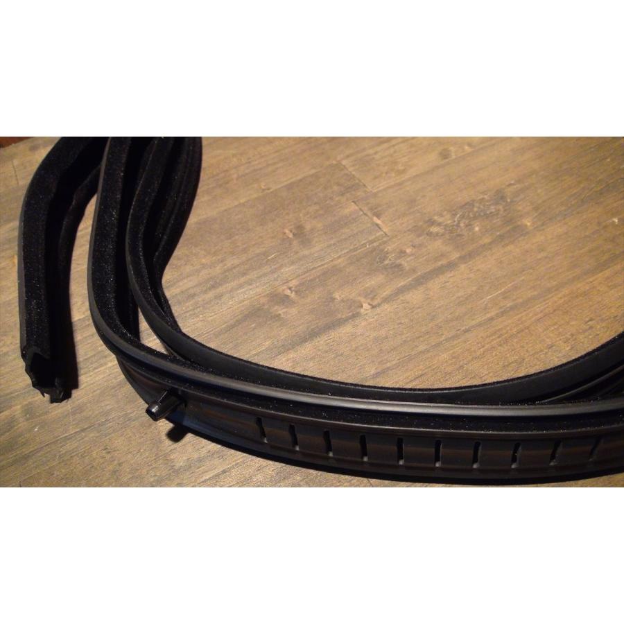 ガラスランチャンネル フロントドア 左 運転席側 ガラス