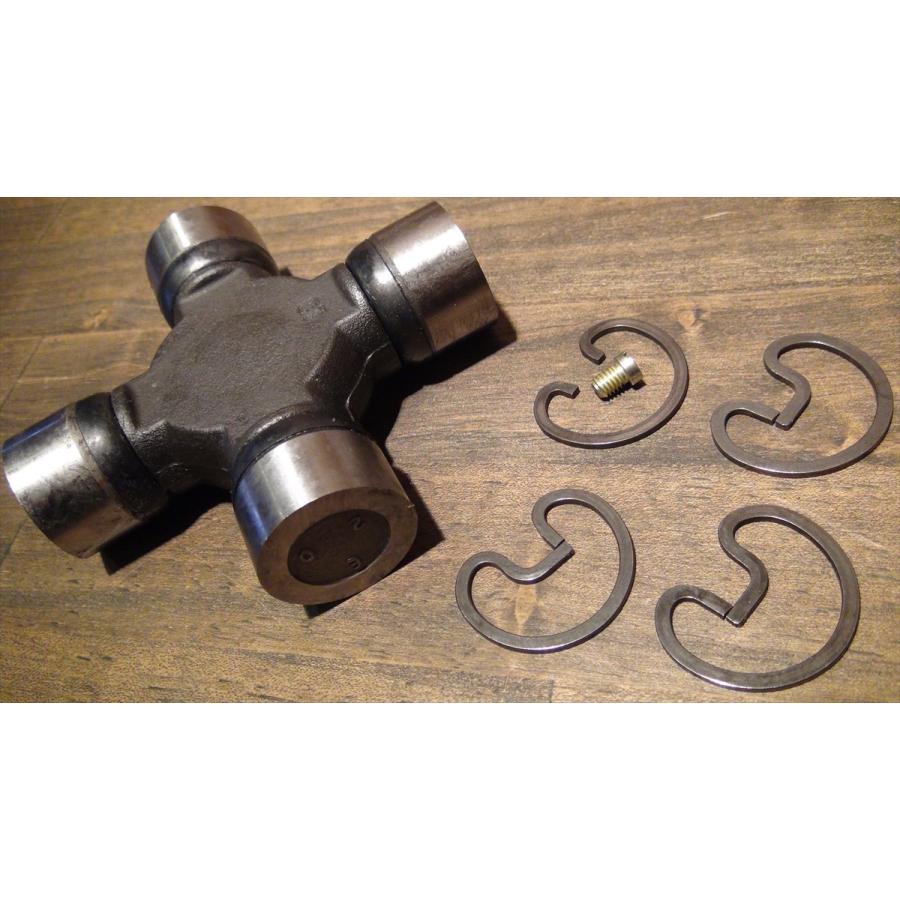 Uジョイント MOOG 270 高耐久 グリスニップル付 C1500 K1500 シルバラード サバーバン2WD ラムバン ラムピック