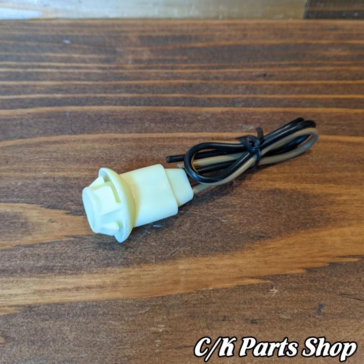 バルブソケット サイドマーカー 社外品 C10 C1500 K1500 バルブソケット サイドマーカー 社外品 C10 C1500 K1500