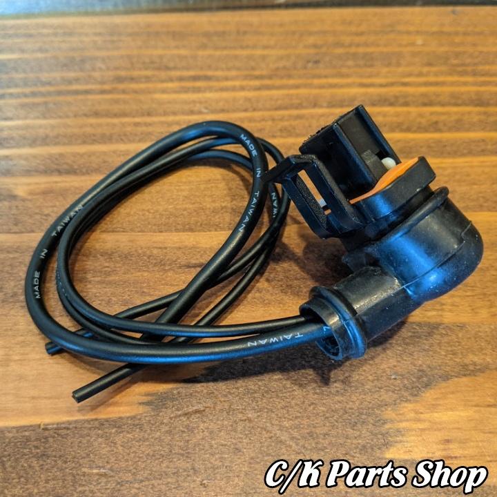 オルタネーターコネクター GM各車 C1500 K1500 サバーバン ブレイザー