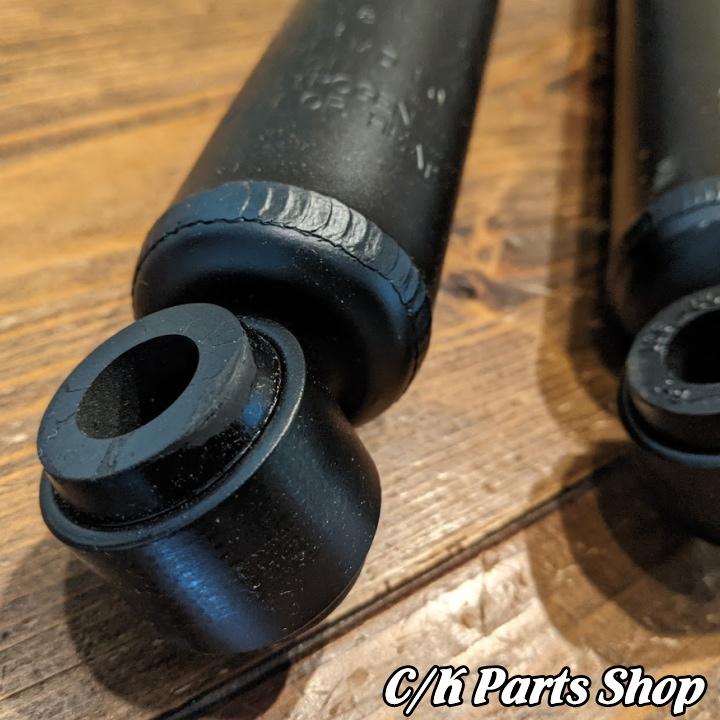 ショックアブソーバー KYB リア 2本セット ノーマル車高 84-96 Jeep