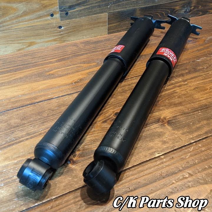 ショックアブソーバー KYB リア 2本セット ノーマル車高 84-96 Jeep