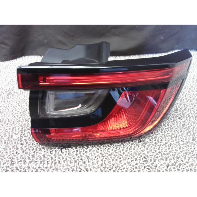新品　レヴォーグVN5 右テールランプ レヴォーグ 4BA-VN5 右テールランプ STIスポーツ EX 4WD K1X D250