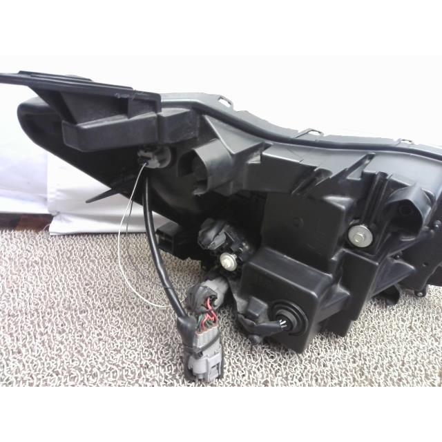 ルーミー DBA-M900A 左 ヘッド ランプ ライト カスタムG S XE2 W3918