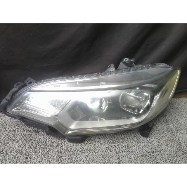 フィット DBA-GK5 左ヘッドランプASSY W0350 33150-T5A-J21 : 近松商会