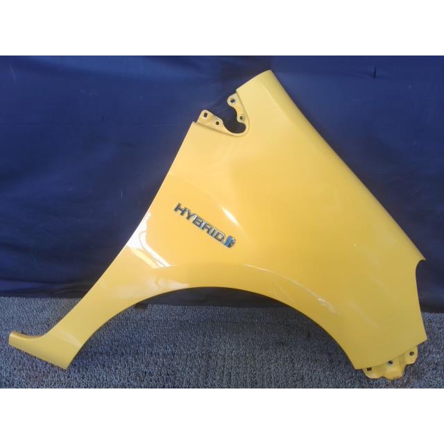 トヨタ アクア NHP10 フロントフェンダー 右 アクア DAA-NHP10 フロント右フェンダー S 5A3 53811-52310 : 近松商会