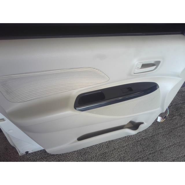 右ドア 2014-2016 JEEP GRAND CHEROKEE LIMITED OEM FRONT DRIVER DOOR PANEL