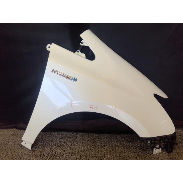 プリウスα DAA-ZVW40W フロント右フェンダー G 7人 070 53801-47060