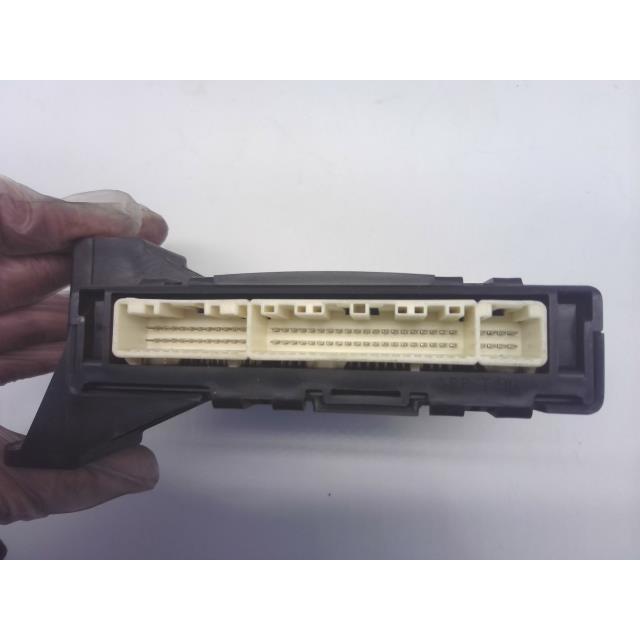 プリウスα DAA-ZVW41W エアコン コンプレッサー 070 プリウスα DAA 