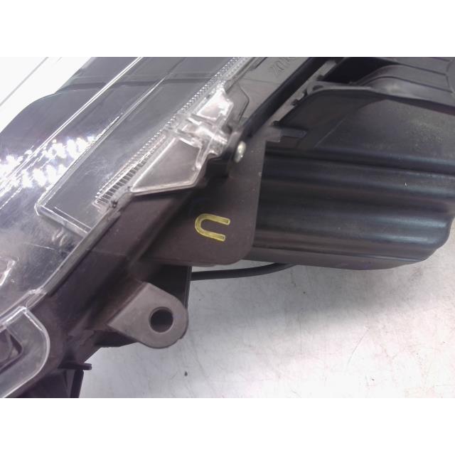カローラツーリング 6AA-ZWE211W 右 ヘッド ランプ ライト