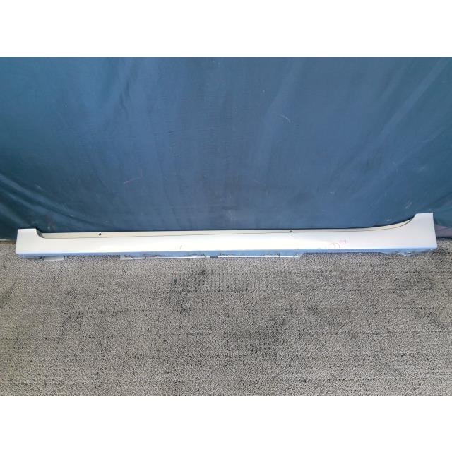 プリウス DAA-ZVW30 左 サイド ステップ スカート S 1F7 75860-47010
