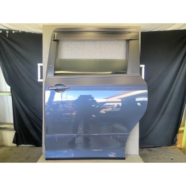 ヴォクシー DBA-ZRR70W リア 左 ドア リヤ Z 8人 9AF M31Q8 67004
