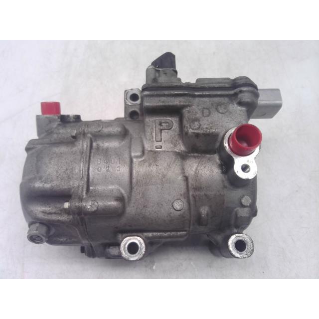 プリウス DAA-ZVW30 エアコン コンプレッサー L 202 042200-0410 88370