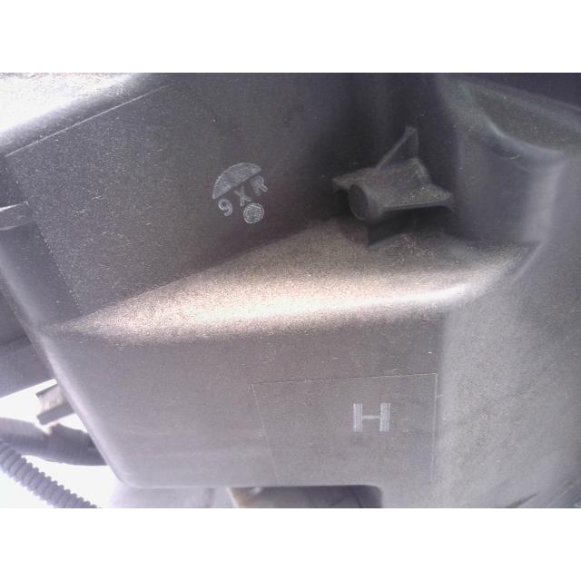 アクア DAA-NHP10 左 ヘッド ランプ ライト S スタイルブラック 209  52-315 81106-52M40の画像