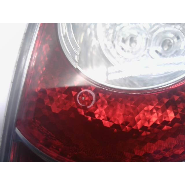 0300　　アクアnhp10 テールランプ　右 アクア 【KBT】アクア DAA-NHP10 右テールランプ 81550-52A82 : 久保田