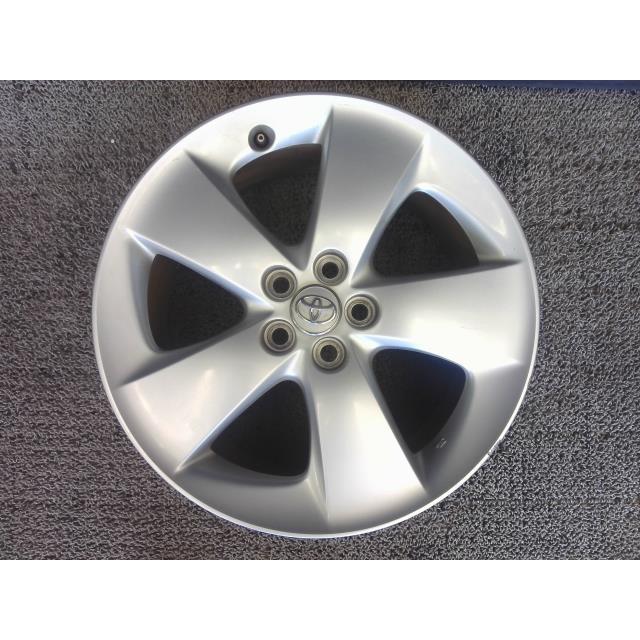 プリウス 中古 TOYOTA純正 Sツーリングセレクション ZVW30 ホイール
