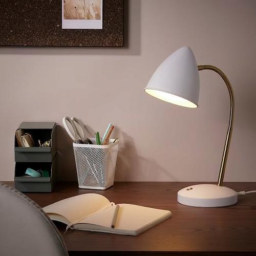 イケア（IKEA） LEDワークランプ ホワイト 白 黄銅色 m60514370