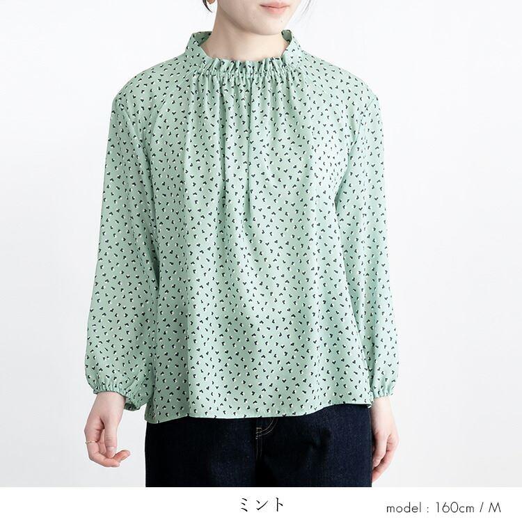 【送料無料】 ギャザー衿ブラウス M L 洗える 長袖 レディース トップス ブラウス プリント 幾何柄 大人 とろみ きちんと感 きれいめ |  | 09