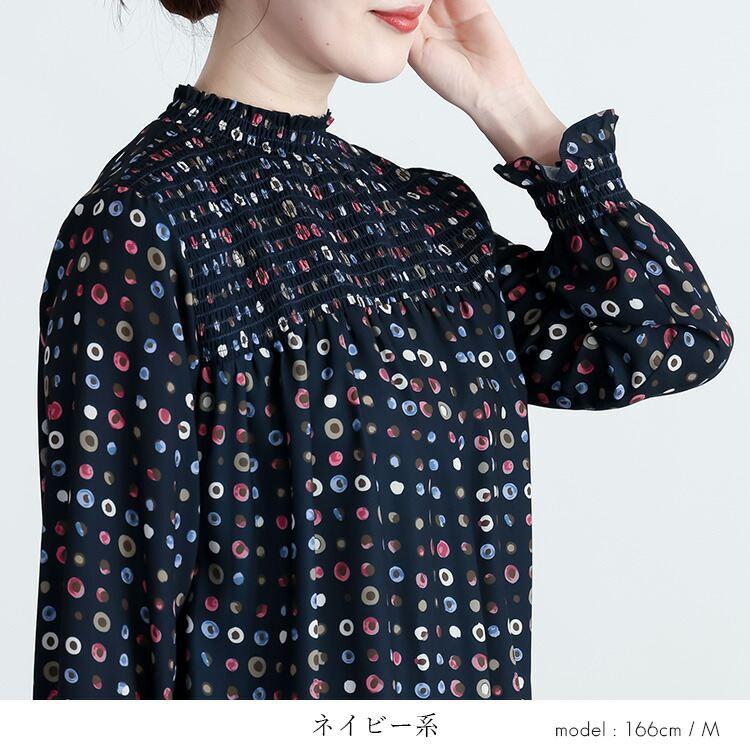 【送料無料】 カラフルドットのシャーリングブラウス 3色 M L 洗える 防シワ 長袖 レディース トップス ブラウス チュニック ドット柄 水玉柄 プリント |  | 11