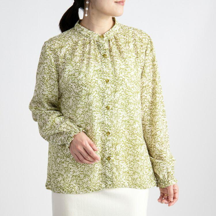 【送料無料】花柄とろみブラウス 3色 M L 防シワ 洗える 長袖 レディース トップス ブラウス 落ち感 ドレープ 体型カバー デート お出かけ 仕事  4499 |  | 06