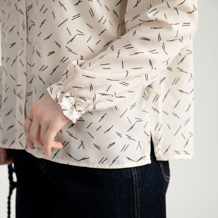 【送料無料】 総柄プリントブラウス 3色 M L 長袖 洗える レディース トップス ブラウス シワになりにくい アイロン不要 袖口ギャザー 幾何柄 体型カバー |  | 07