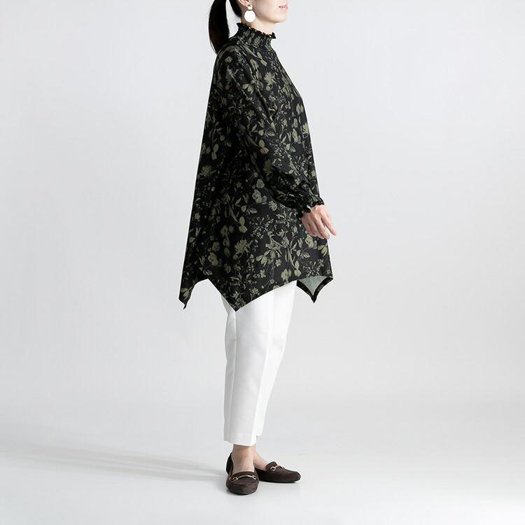 【送料無料/再入荷】 裾フレア花柄シャーリングチュニック 3色 M L 長袖 洗える レディース トップス チュニック シャーリング 花柄 プリント ゆったり 楽ちん |  | 11