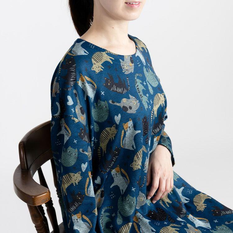 【送料無料/再入荷】 ネコ柄裏起毛ワンピース 3色 M-L 洗える 長袖 丸首 レディース トップス ワンピース 猫 裏起毛 クルーネック 体型カバー 伸縮性 |  | 10