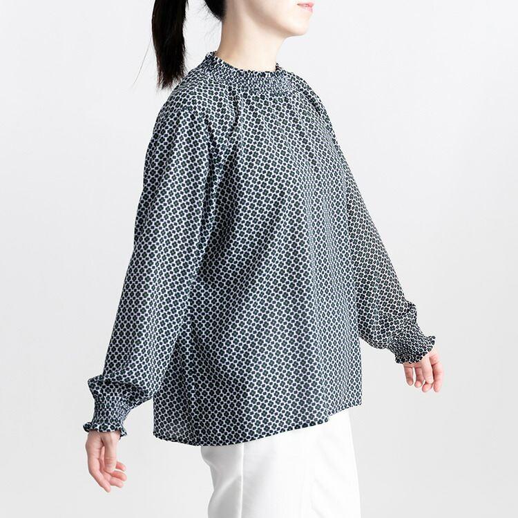 【送料無料】 シャーリングブラウス 3色 M L 洗える 長袖 レディース トップス ブラウス チュニック スタンドカラー フリル衿 シャーリング 春秋冬 |  | 11